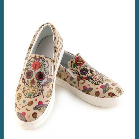 quirky GOBY sugar skull pull on shoes kicks NWOB - Picture 4 of 6